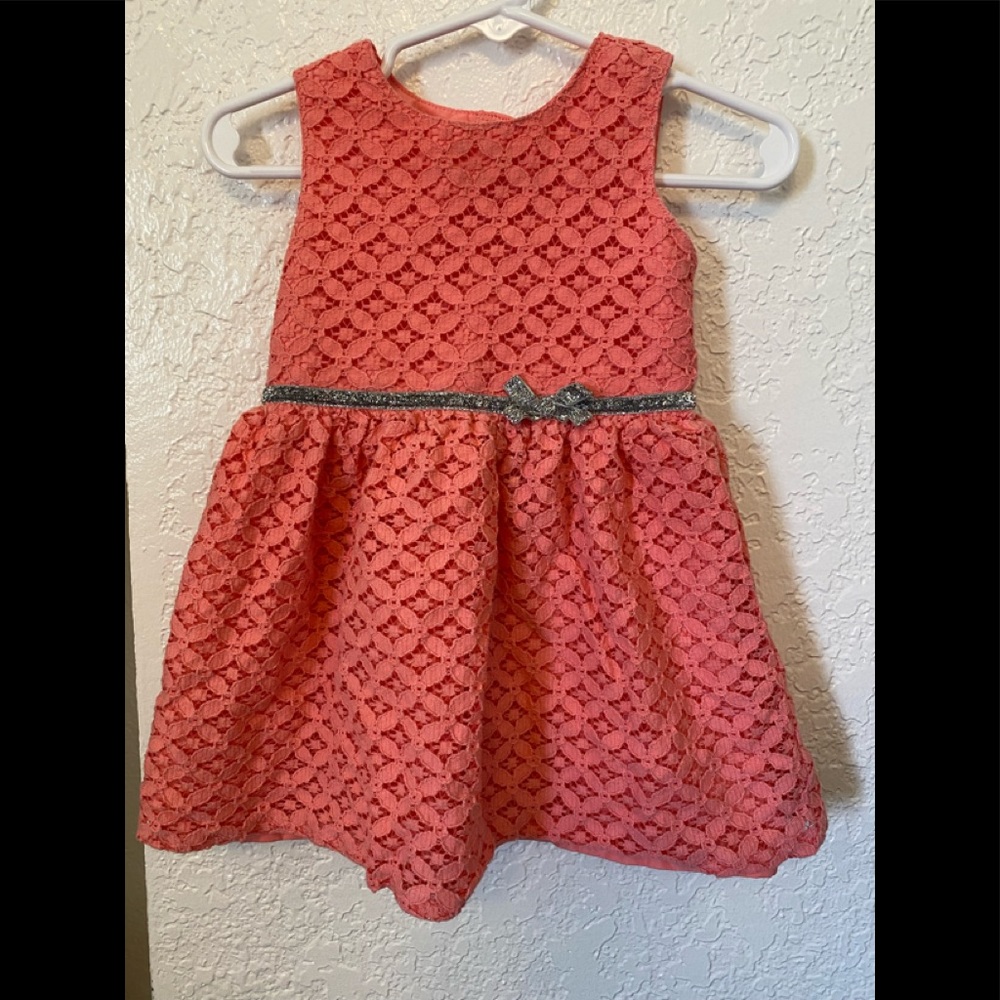 Adorable little girls dress